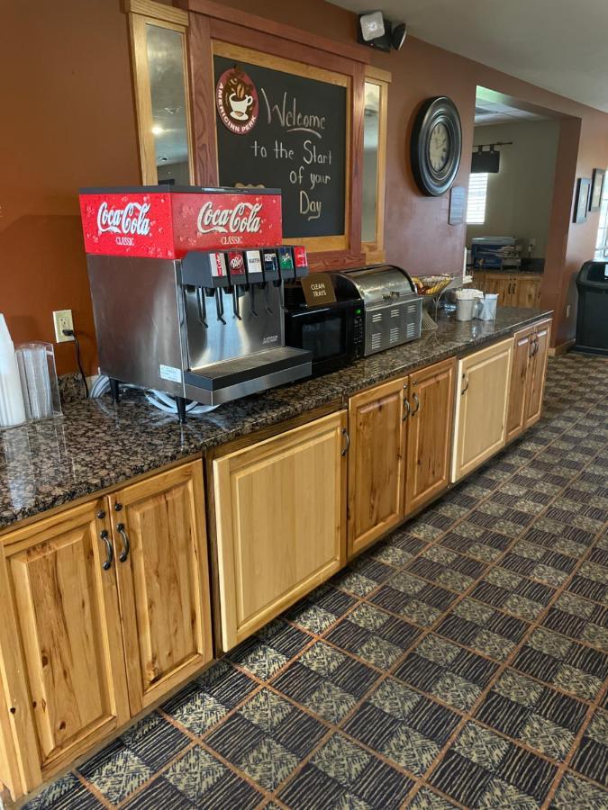 Americinn By Wyndham Fargo Medical Center Εξωτερικό φωτογραφία